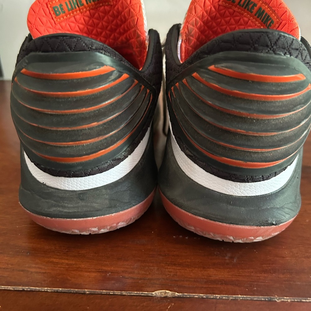 Nike Air Jordan 32 XXXII Low Gatorade - Picture 4 of 7